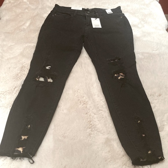 Judy Blue Denim - Judy Blue mid rise skinny leopard print distressed denin.